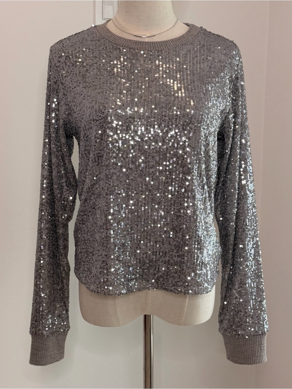 Sanctuary Silver Sequin Pullover Sweater Top Medium - Picture 3 of 11